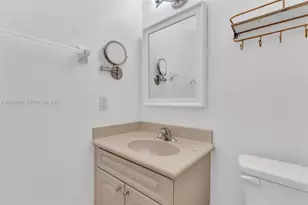 7851 NW 6th St, Pembroke Pines, FL 33024 - Photo 26