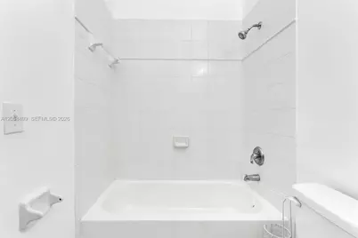 7851 NW 6th St #205B, Pembroke Pines, FL 33024 - Photo 16