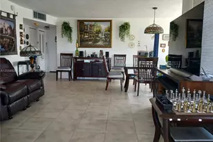 1100 St Charles Pl, Pembroke Pines, FL 33026 - Photo 4
