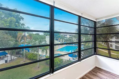1719 Whitehall Dr #304, Davie, FL 33324 - Photo 2