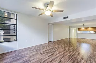 1719 Whitehall Dr, Davie, FL 33324 - Photo 6