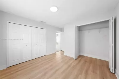 31 NW 108th Ct, Miami, FL 33172 - Photo 6
