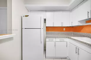 18965 NW 62nd Ave, Hialeah, FL 33015 - Photo 14