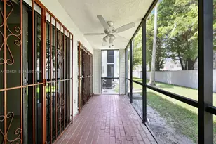 18965 NW 62nd Ave, Hialeah, FL 33015 - Photo 32
