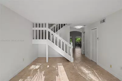 11459 SW 110th Ln, Miami, FL 33176 - Photo 4