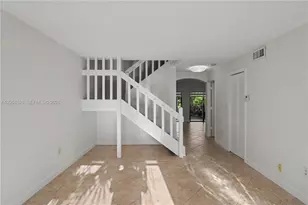 11459 SW 110th Ln, Miami, FL 33176 - Photo 4