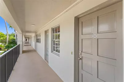 2691 S Course Dr #202, Pompano Beach, FL 33069 - Photo 4