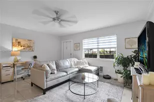 2701 Middle River Dr, Fort Lauderdale, FL 33306 - Photo 8