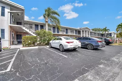 2701 Middle River Dr #3, Fort Lauderdale, FL 33306 - Photo 16