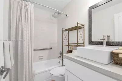 2701 Middle River Dr #3, Fort Lauderdale, FL 33306 - Photo 12