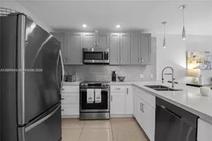 2701 Middle River Dr, Fort Lauderdale, FL 33306 - Photo 4
