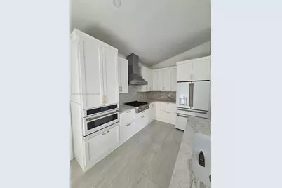 19640 NW 87th Pl #19640, Hialeah, FL 33018 - Photo 10