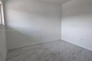 5525 W 24th Way, Hialeah, FL 33016 - Photo 4