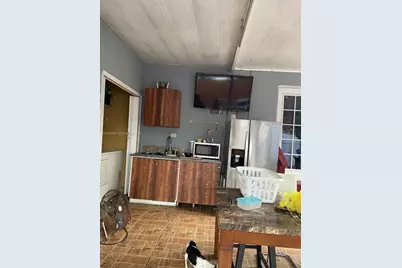 7507 NW 2nd St #1, Miami, FL 33126 - Photo 10