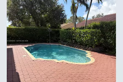 19450 NW 7th St, Pembroke Pines, FL 33029 - Photo 10