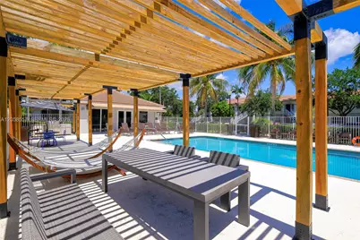 [Address not provided], West Palm Beach, FL 33417 - Photo 1