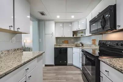 4010 Galt Ocean Dr #207, Fort Lauderdale, FL 33308 - Photo 10