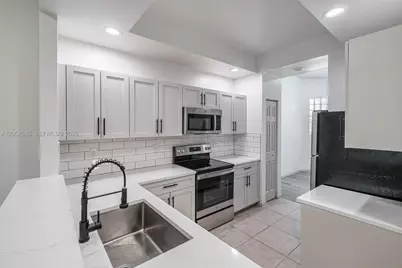 [Address not provided], West Palm Beach, FL 33417 - Photo 1