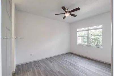 [Address not provided], West Palm Beach, FL 33417 - Photo 14
