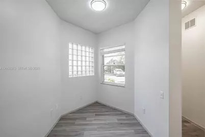 [Address not provided], West Palm Beach, FL 33417 - Photo 18
