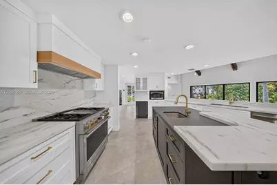 8925 SW 102nd Ter, Miami, FL 33176 - Photo 14