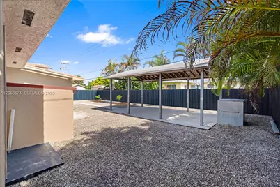 661 W 50th Pl, Hialeah, FL 33012 - Photo 32