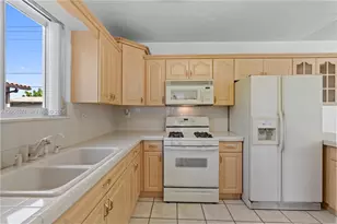 661 W 50th Pl, Hialeah, FL 33012 - Photo 36