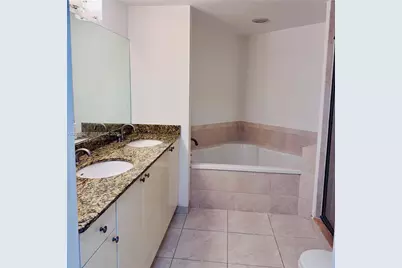 1830 Radius Dr #217, Hollywood, FL 33020 - Photo 10