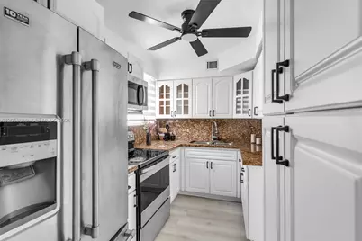 57 NW 68th St, Miami, FL 33150 - Photo 30