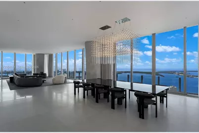 300 Biscayne Boulevard Way #5801C, Miami, FL 33131 - Photo 2