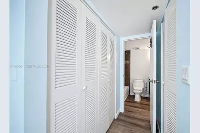 7601 E Treasure Dr #2124, North Bay Village, FL 33141 - Photo 28