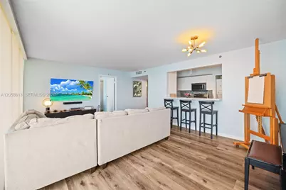 7601 E Treasure Dr #2124, North Bay Village, FL 33141 - Photo 18