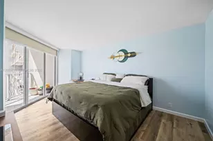 7601 E Treasure Dr, North Bay Village, FL 33141 - Photo 24
