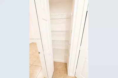 18100 NW 59th Ave #205, Hialeah, FL 33015 - Photo 8