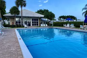 2374 SW 11th Ave, Boynton Beach, FL 33426 - Photo 12