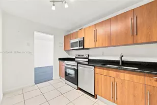 3000 S Ocean Dr, Hollywood, FL 33019 - Photo 2