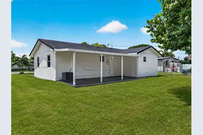 10755 SW 217th St, Miami, FL 33170 - Photo 32