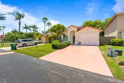 8842 SW 215th Ln #8842, Cutler Bay, FL 33189 - Photo 2