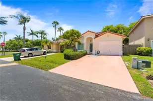 8842 SW 215th Ln, Cutler Bay, FL 33189 - Photo 2