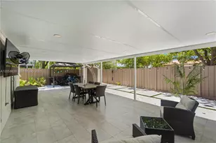 8842 SW 215th Ln, Cutler Bay, FL 33189 - Photo 56
