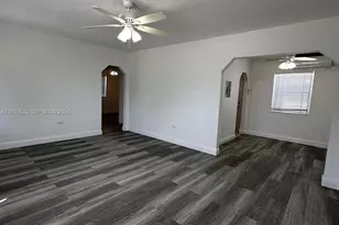 903 NE 111th St, Biscayne Park, FL 33161 - Photo 6