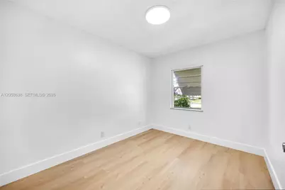 304 SW 77th Ave, North Lauderdale, FL 33068 - Photo 22