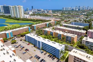 233 NE 14th Ave, Hallandale Beach, FL 33009 - Photo 2