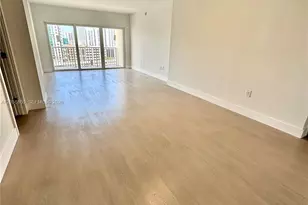300 Bayview Dr, Sunny Isles Beach, FL 33160 - Photo 2