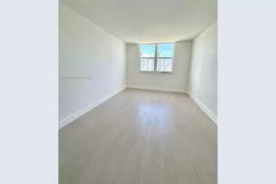 300 Bayview Dr #1201, Sunny Isles Beach, FL 33160 - Photo 8