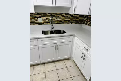 7911 N Colony Cir N #202, Tamarac, FL 33321 - Photo 2