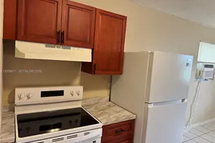 2352 NW 13th Ct, Fort Lauderdale, FL 33311 - Photo 4
