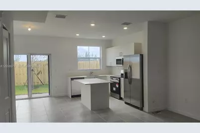 2598 SE 29th St #1, Homestead, FL 33035 - Photo 2