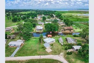221 Speckled Perch Pt, Other City - In The State Of Florida, FL 33857 - Photo 8