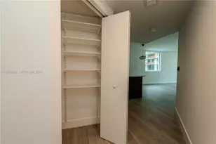 500 Brickell Ave, Miami, FL 33131 - Photo 30